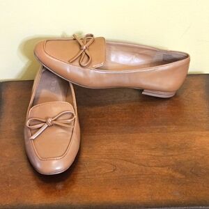 J. Crew Brown Loafers Shoes Bow Slip On Vegan Leather Amazing Condition Size 9